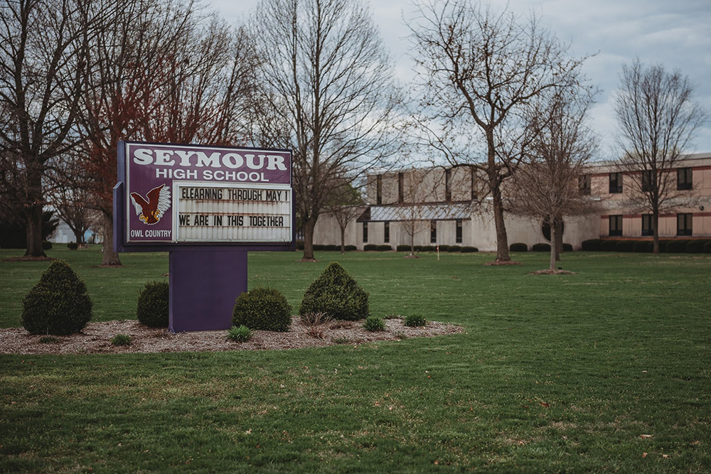 Seymour schools closed