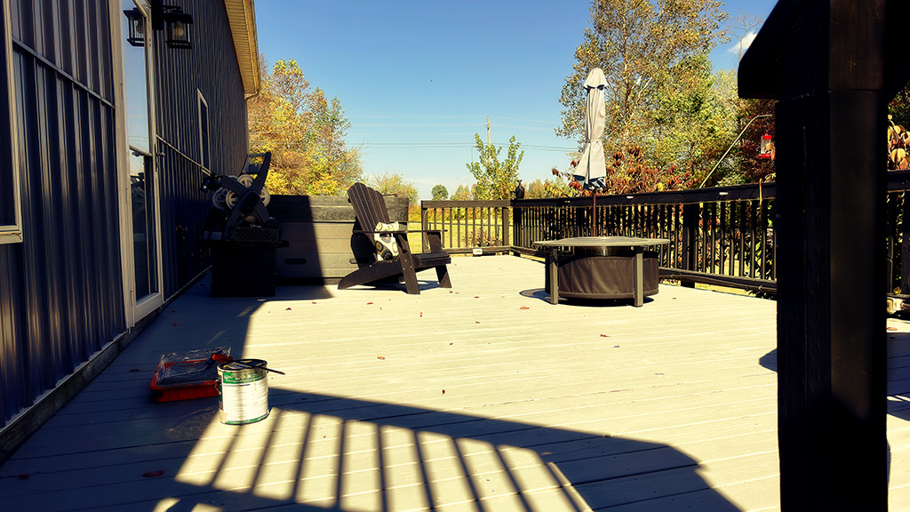 painted deck at the barndo