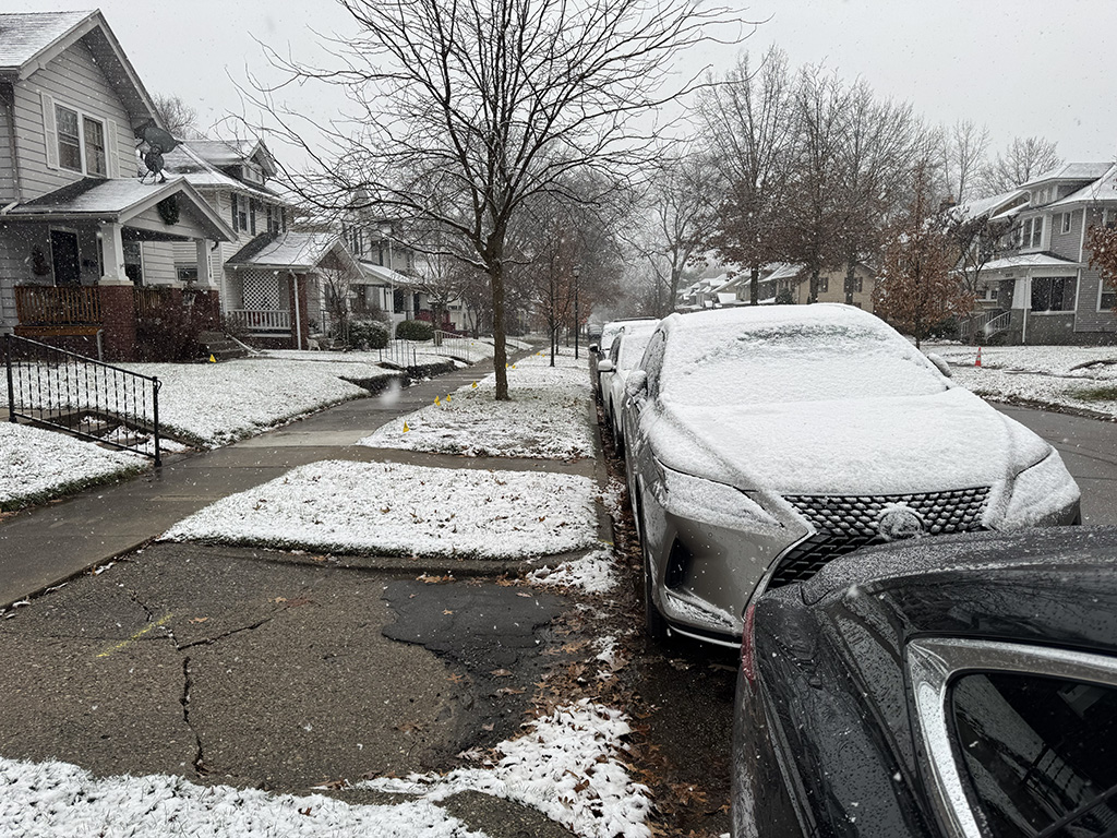 light snow in Fort Wayne, IN