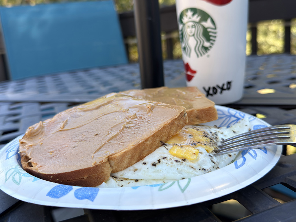 breakfast outside